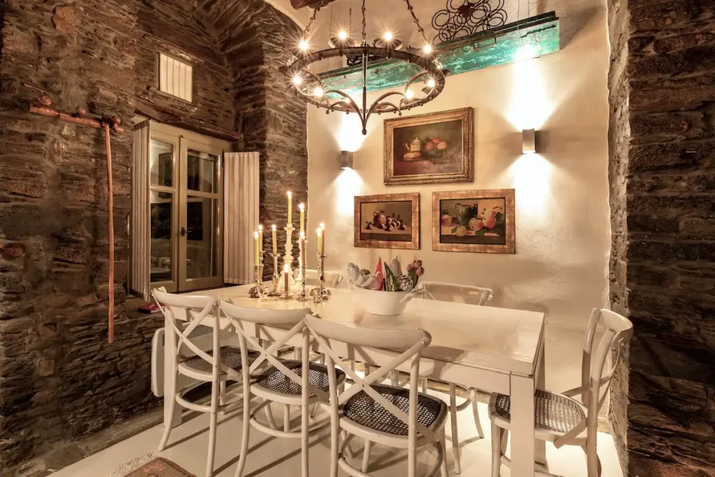 A former ruin in a Cycladic village transformed into a luxury residence.